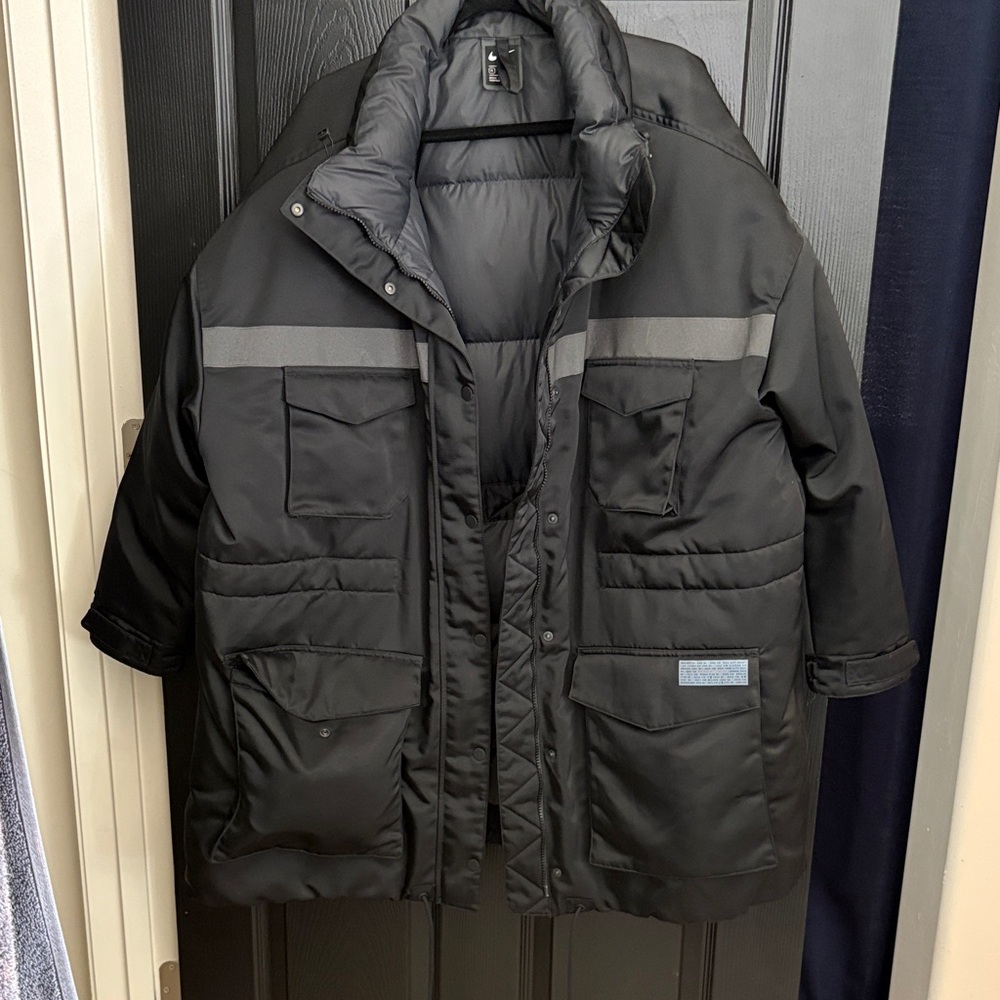 Nike Black Puffer Jacket with Gray Accents